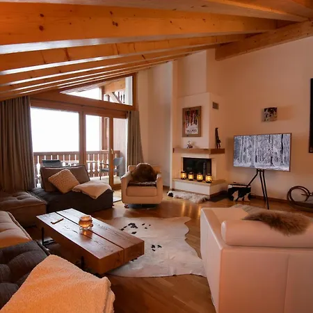 Magnifique Attique Avec Vue Imprenable, 3 Chambres, 2 Salle De Bains *